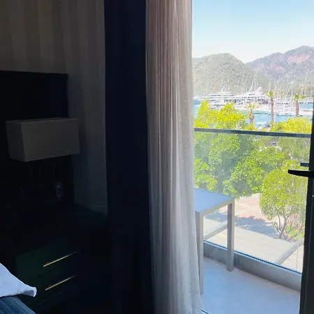 호텔 Marina Bay 3*